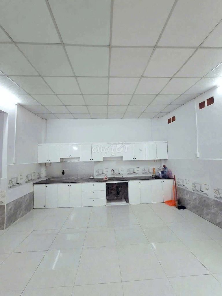 Renting 4-wide fourth-level housing - dy 7 X15 M - Nguyễn Văn Tạo - Nhà Bè
