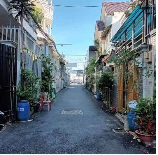 số 8 Linh Xuân floor at 7 million