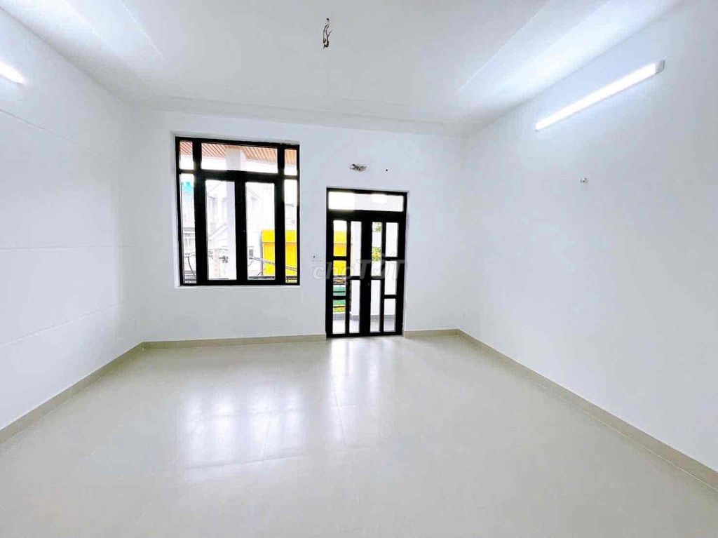 Rent an mtkd Cầu Xéo, Q Tân Phú - 5.2 x 18 - 4 stories - 30 million a month