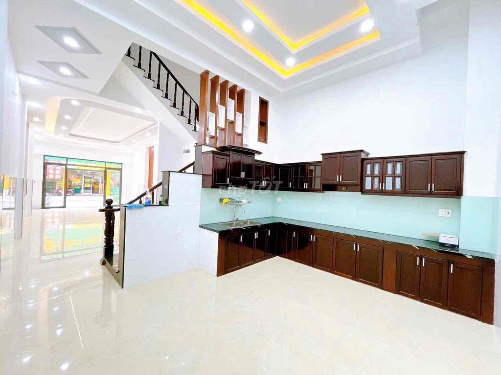 Rent an mtkd Cầu Xéo, Q Tân Phú - 5.2 x 18 - 4 stories - 30 million a month