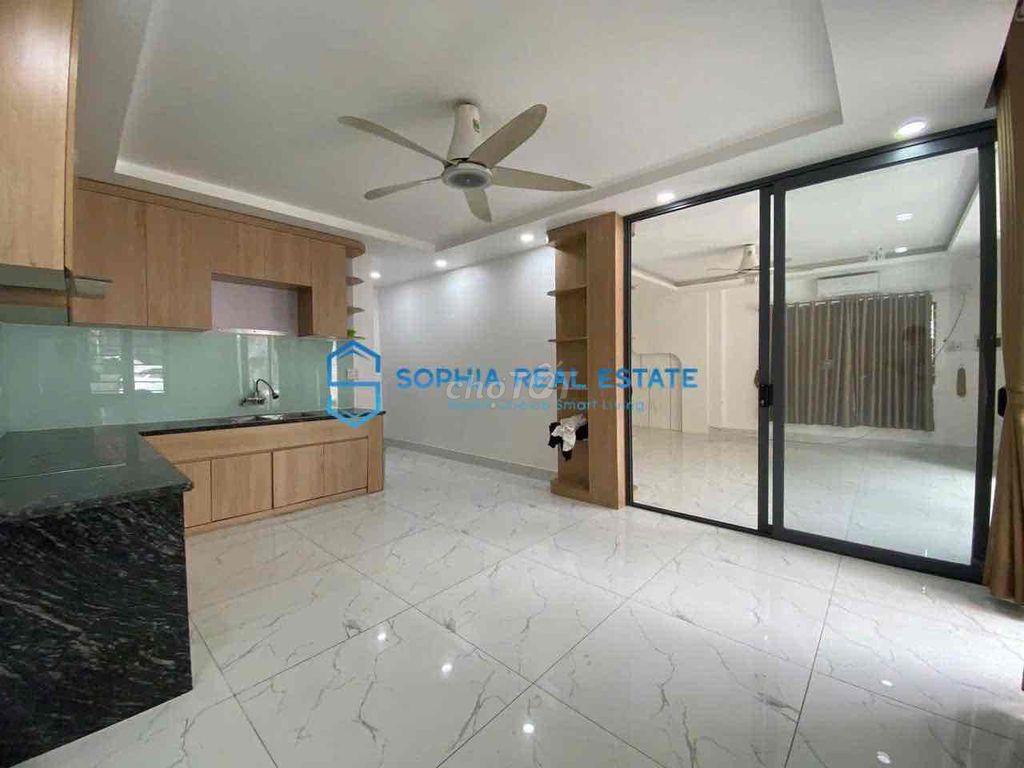 Very rare! The villa is super wide - ground 1st floor - the new house is open immediately