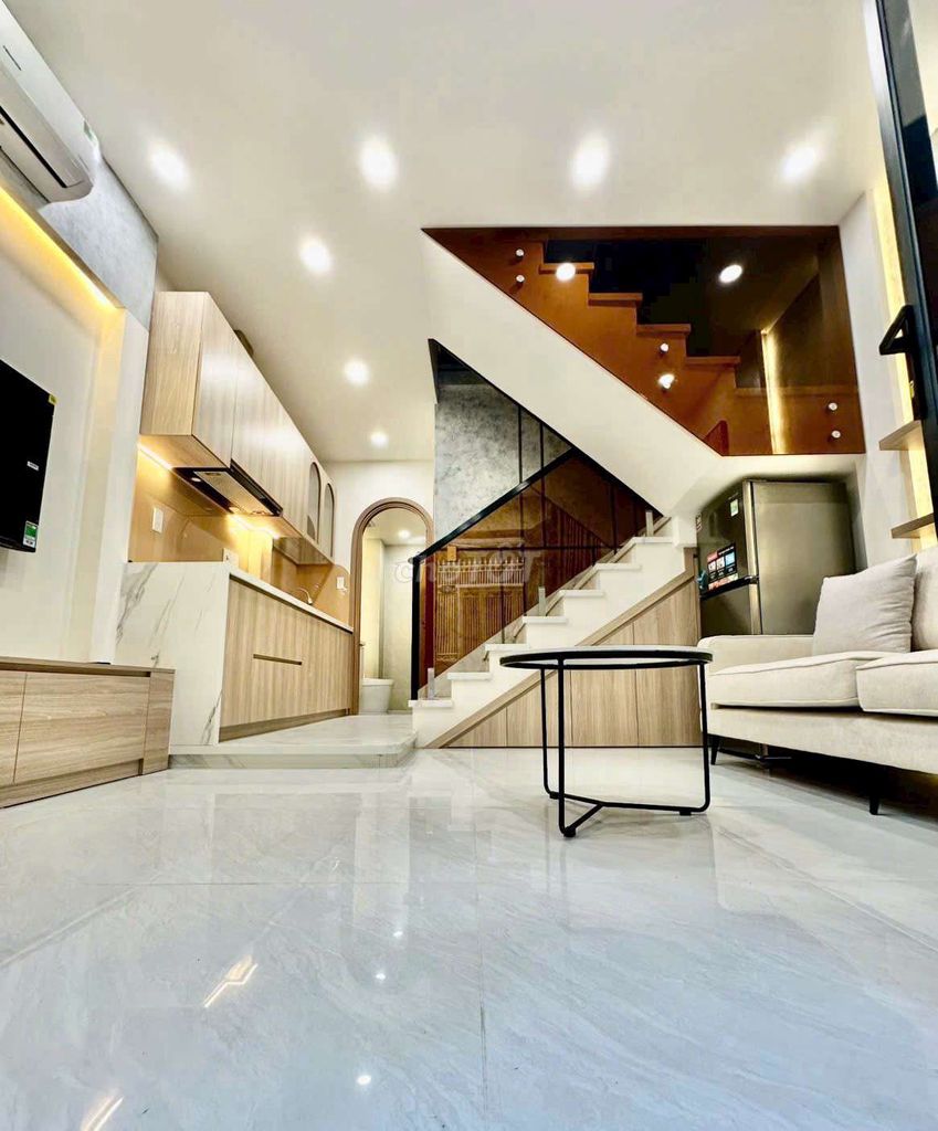 The New House will be three bedrooms, two, eight-and-a-half-million-and-a-half-and-a-half-to-one.