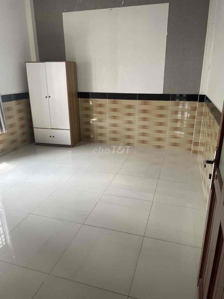 Rent the original Bùi Quang Là in 12 Gò Vấp.