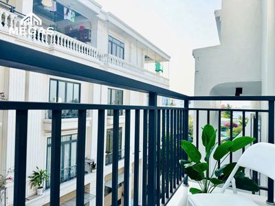 Rent the house as a service apartment.