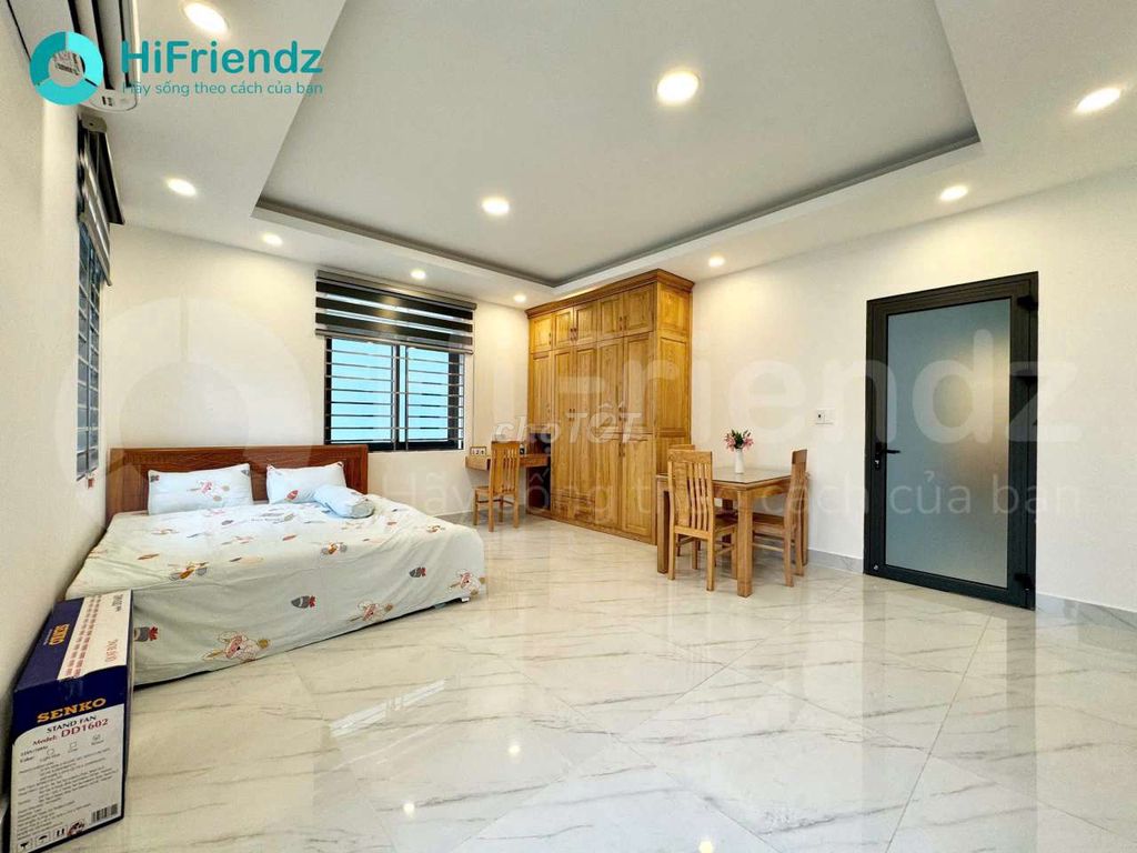 Studio One Public Bedroom Right on Gold Island, District 2 Shun Sala, District 1