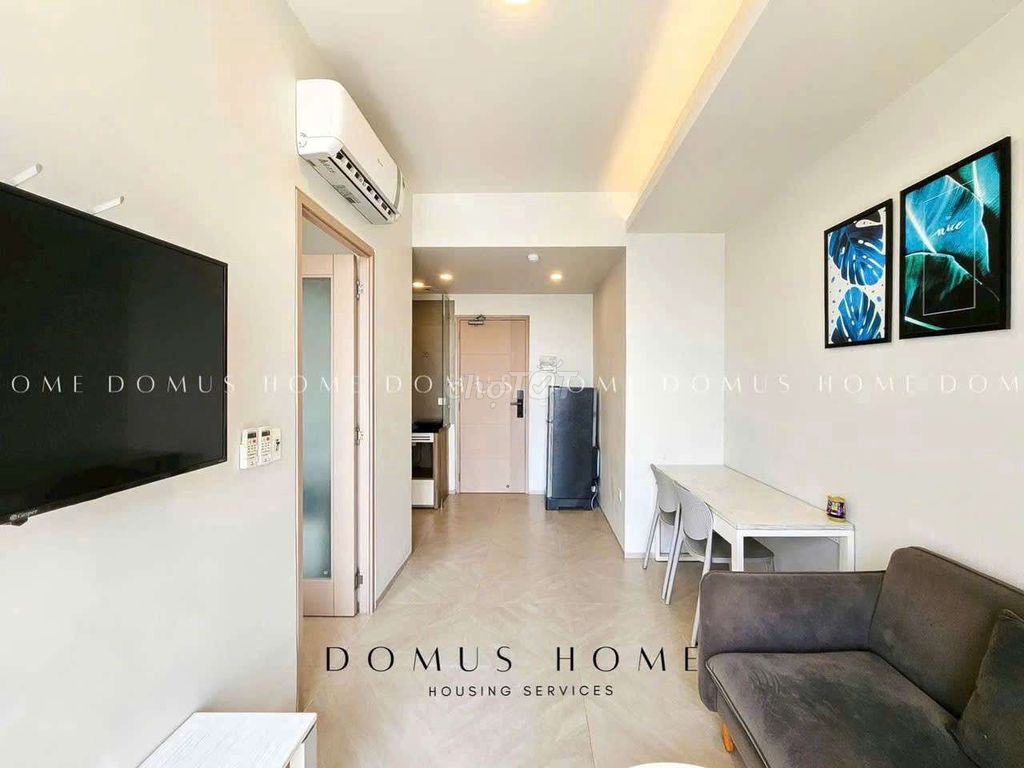 A bedroom cost 6 million and a half -- near Lotte, Themmal Mall, Mount Fuji, Sc ViVo.