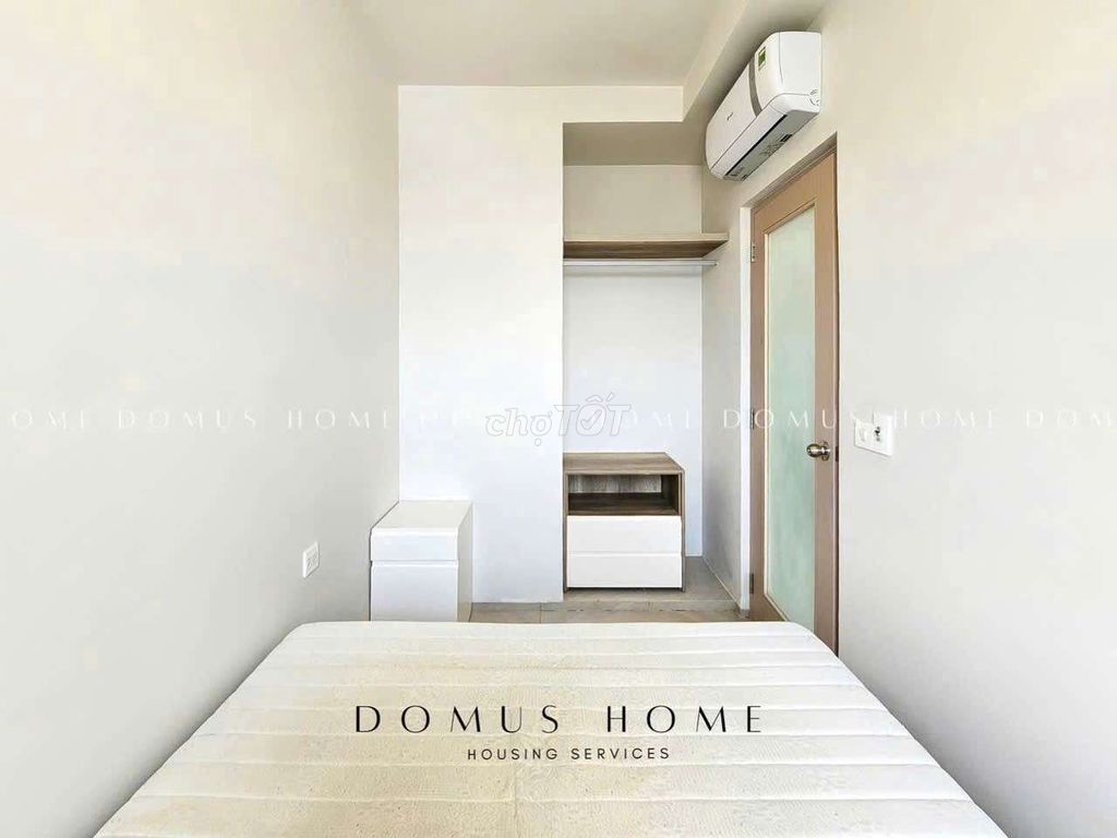 A bedroom cost 6 million and a half -- near Lotte, Themmal Mall, Mount Fuji, Sc ViVo.