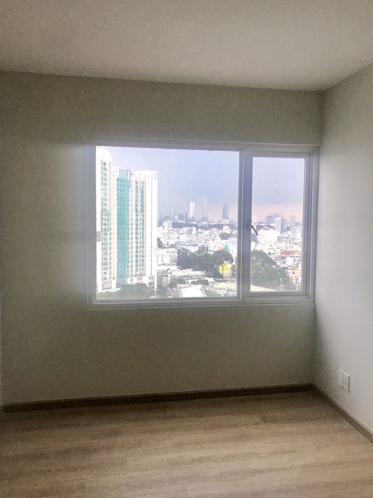 Rent apartment to the New Founding House, 11th District 110 m2, 3 bedrooms, 14 million