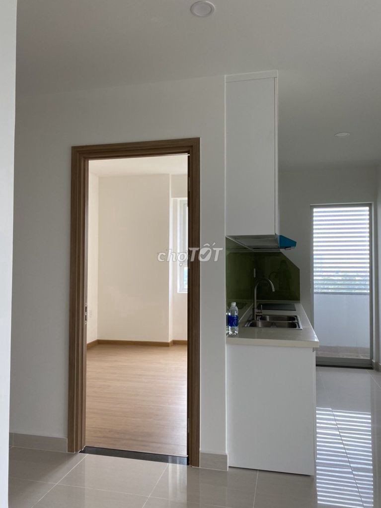 Rent two bedrooms, two full interior toilets, give me 500 Ks.