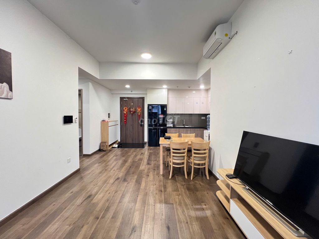Rent two bedrooms. 85 M full panforum 13.5 million a month.