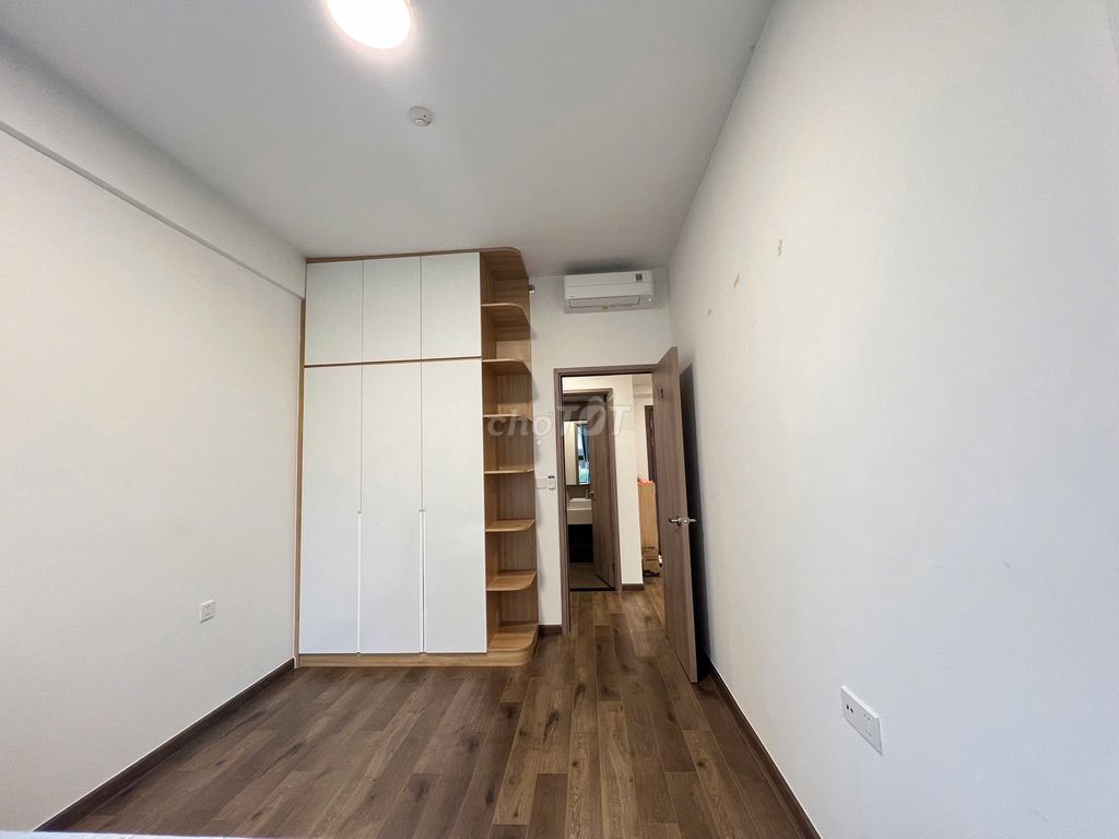 Rent two bedrooms. 85 M full panforum 13.5 million a month.