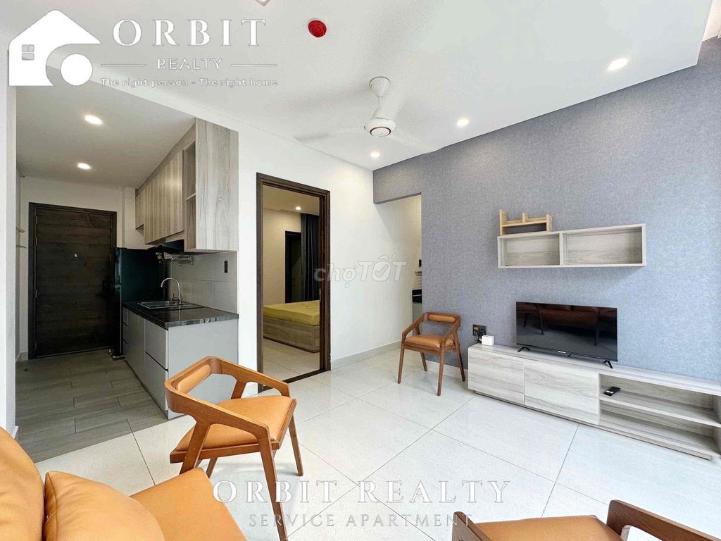 apartment 1 tycong bedroom kitchen, modern furniture near democratic cycle