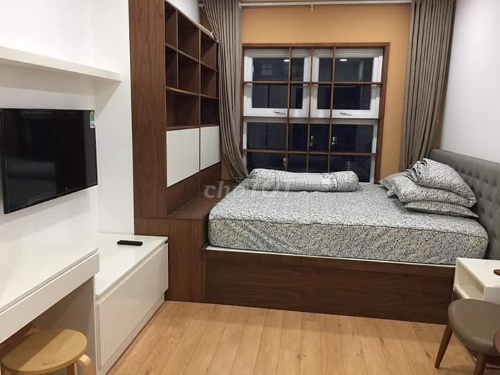 It's the owner of the three bedrooms.