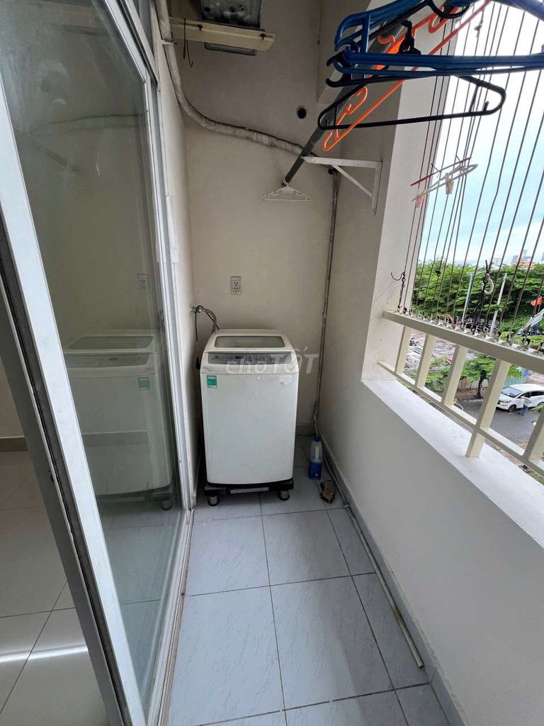 Rent 1050 Phan Chu Trinh Bình Thạnh apartments wide.