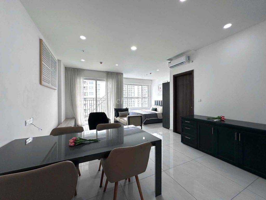 Need Pass to rent 12 million and a half million a month of new furniture, 50 meters2.