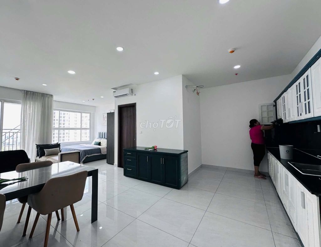 Need Pass to rent 12 million and a half million a month of new furniture, 50 meters2.