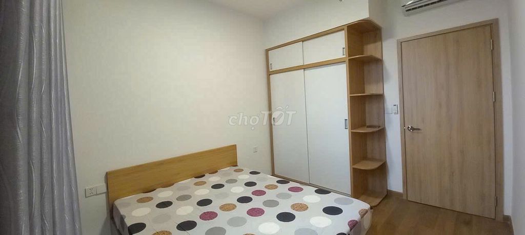 Rent the apartment 60 meters 2 bedrooms. A toilet with an internal balcony.