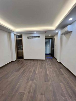 angle two a Hoa Lan-phan long chain Phú Nhuận 38 million a month