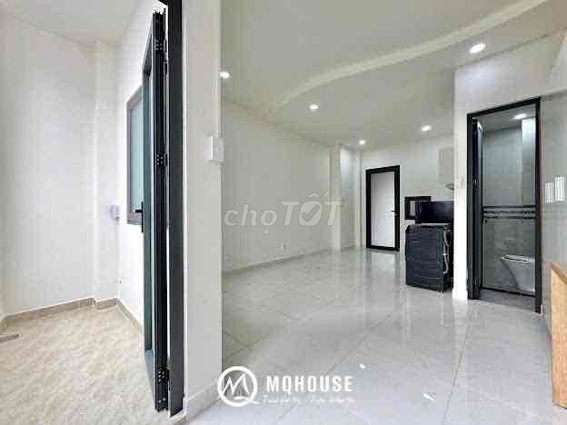 The balcony studio - the interior - private washing machine - in the bathroom - 11th District