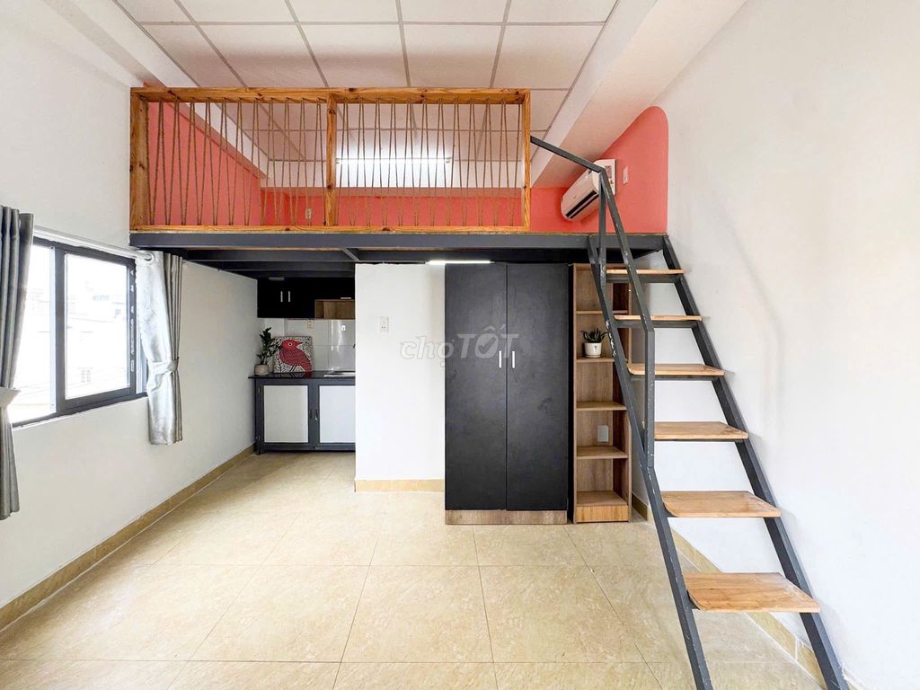 wide-short-Wealth, security, elevators.