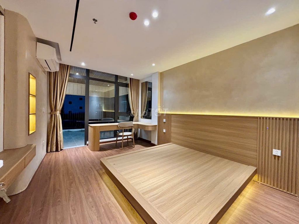 One Nguyễn Hữu Cảnh.6.9 million bedroom, private series, near the bridge, mero.