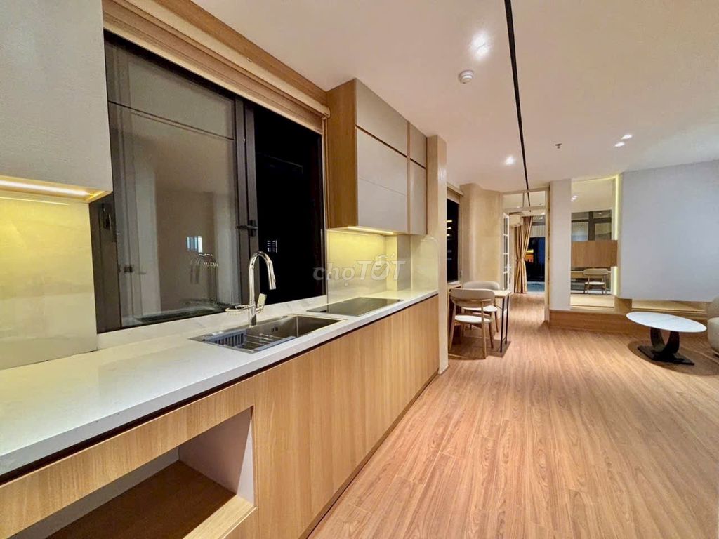 One Nguyễn Hữu Cảnh.6.9 million bedroom, private series, near the bridge, mero.