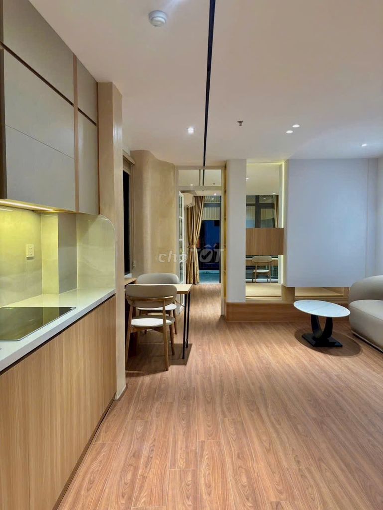 One Nguyễn Hữu Cảnh.6.9 million bedroom, private series, near the bridge, mero.