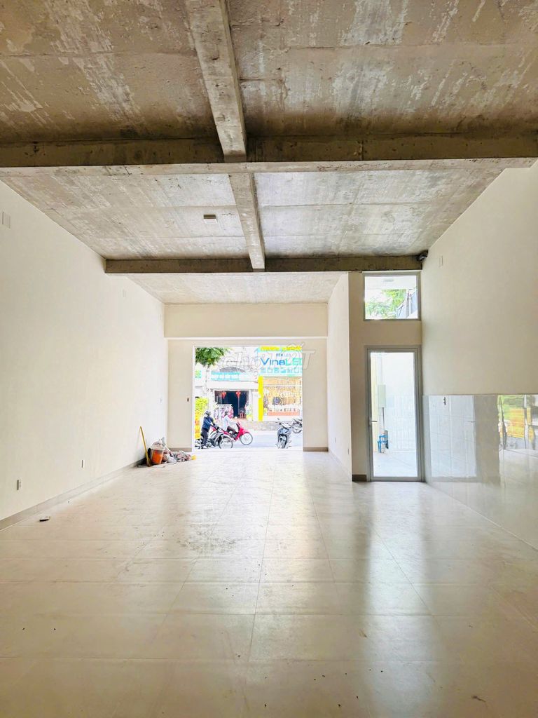 Service apartment,hotel,office, building - A Nguyễn Oanh 6,2 x24 m 6th floor machine