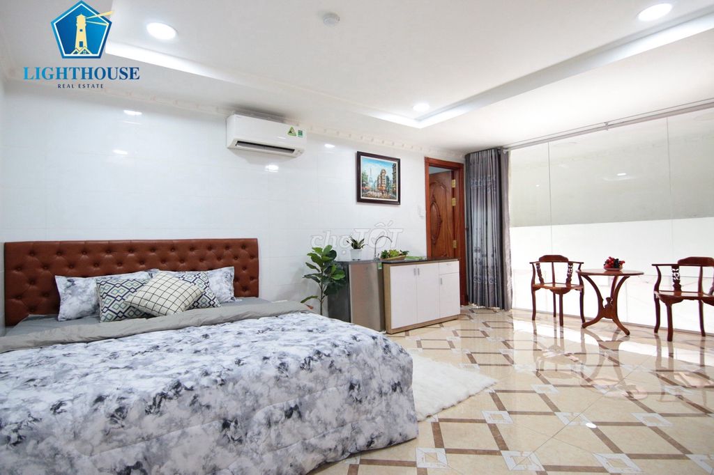 apartment full of furniture at the bridge over LMG, children, elevators, bv, security.