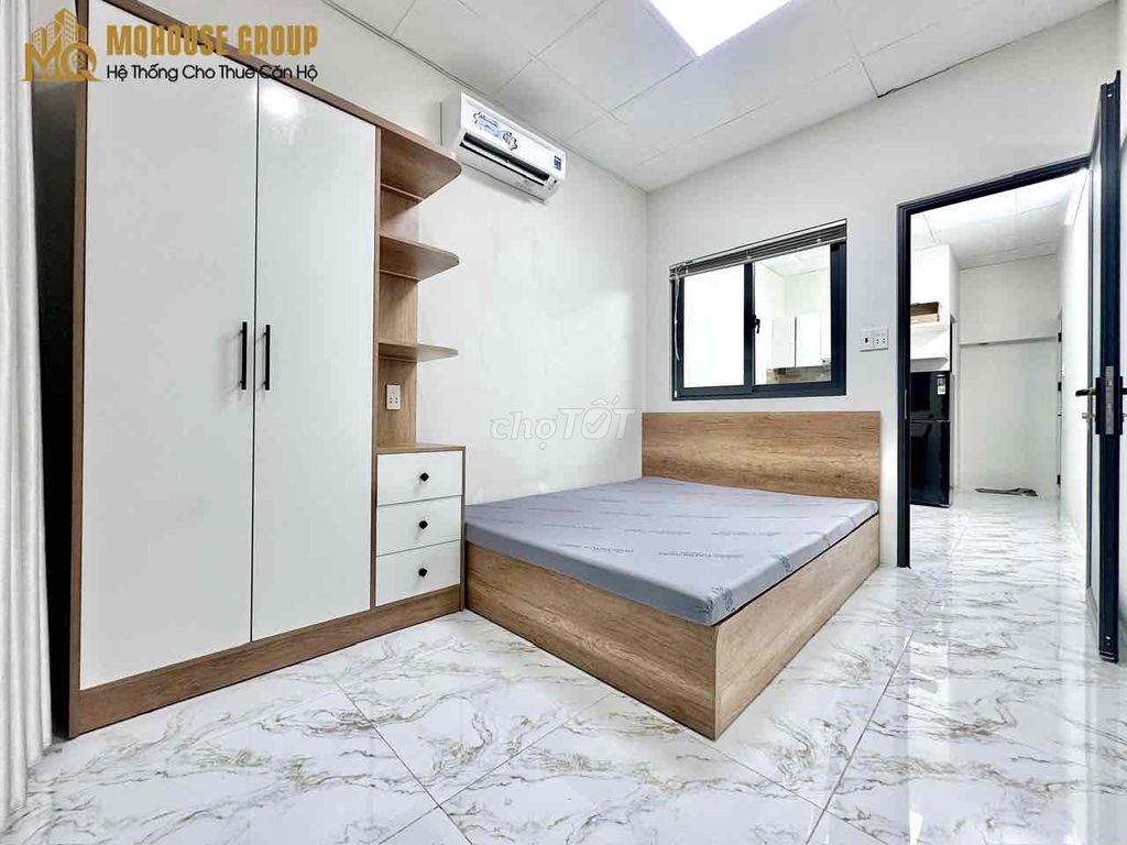 A hyper-max. A bedroom. A kitchen.