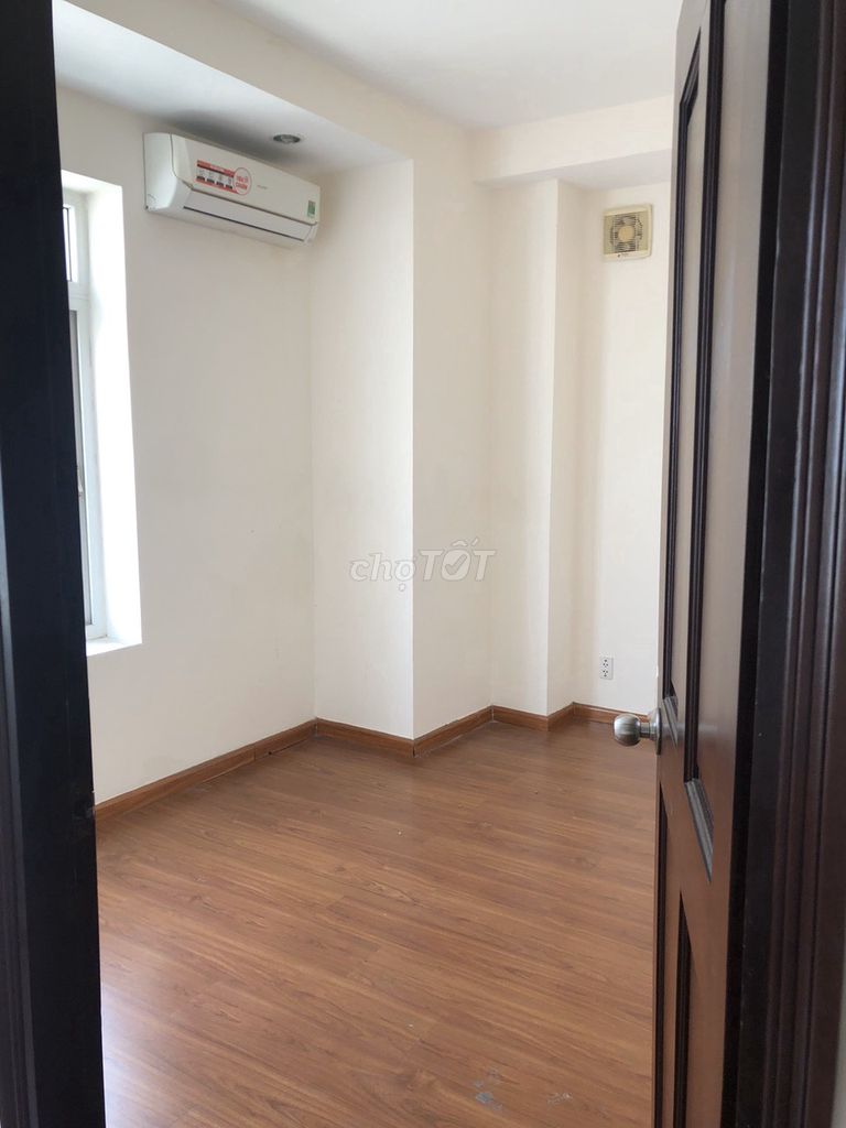 Lữ Gia Plaza 120 M2 3 bedroom 2 toilets - level quiet - 15 million a month
