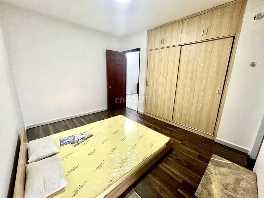 Rent the corner 83 meters, nice interior, clear view