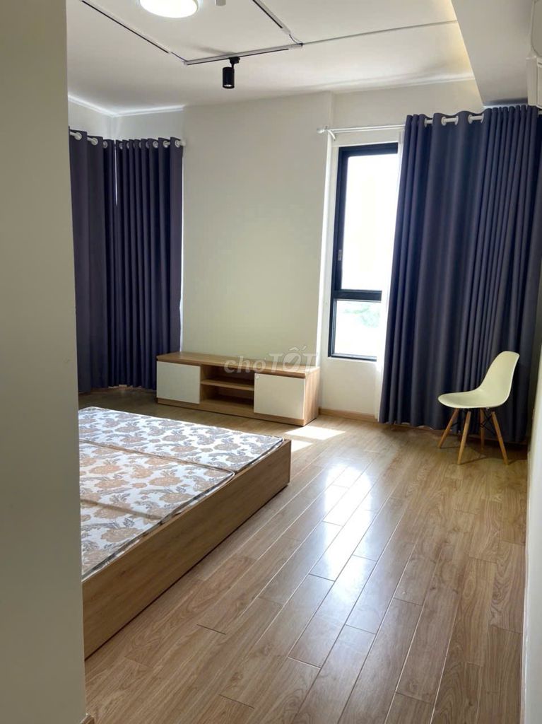 Rent the German apartment, 121 meters, 3 bedrooms, 2 toilets, interior. 15 million