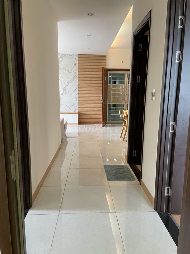 Rent the German apartment, 121 meters, 3 bedrooms, 2 toilets, interior. 15 million