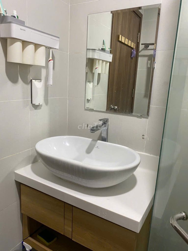 Rent apartment one bedroom, a full-in-house toilet, 10 million in Parora plaza.