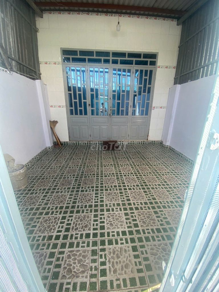 It's the owner of renting the house near the Phú Hữu rotation of 9 7 million bedrooms.