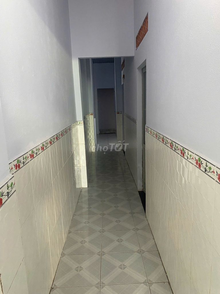It's the owner of renting the house near the Phú Hữu rotation of 9 7 million bedrooms.