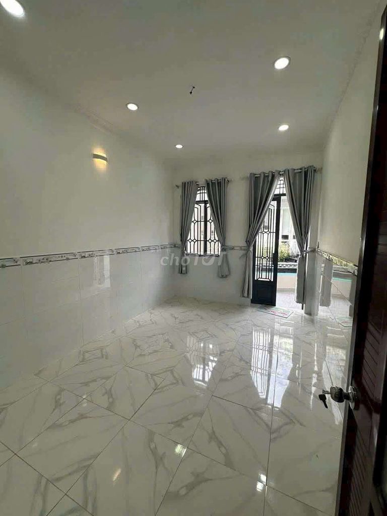 Phạm Văn Chiêu - 3,8 X14 M - 1st floor - a wide alley - has a parking yard