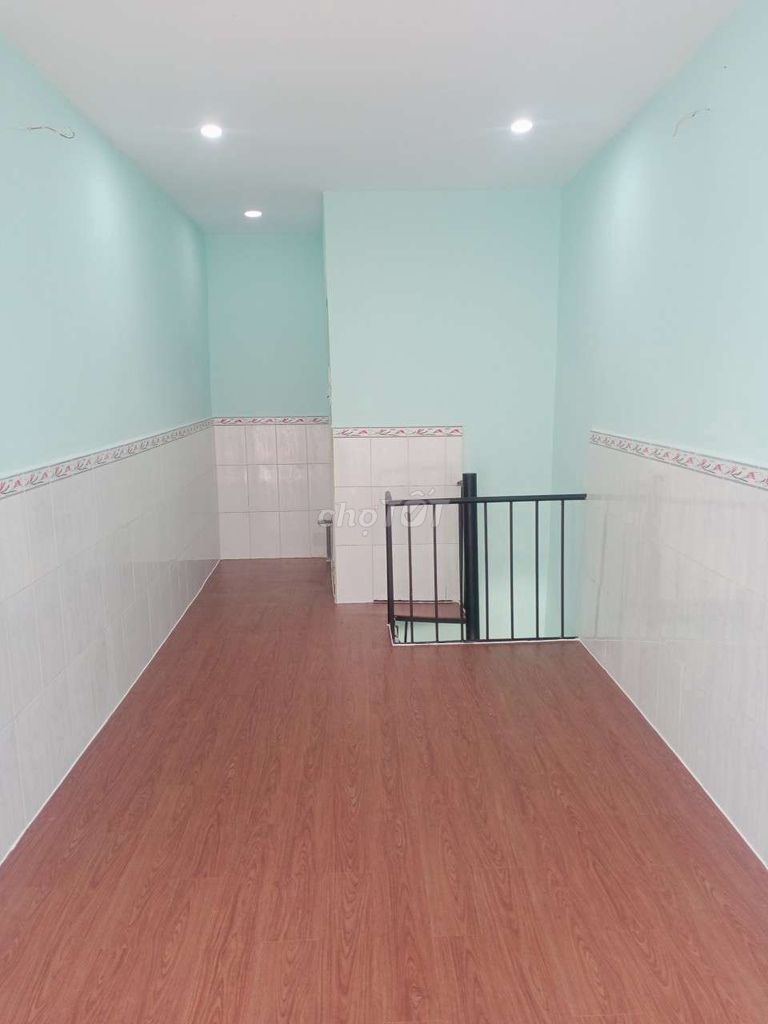 Rent one house, Hòa Hưng, District 10, for 11 million, freedom.