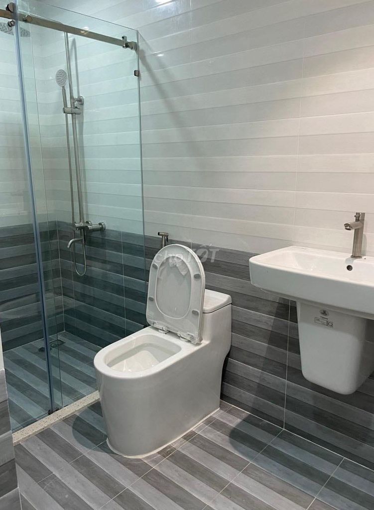 Rent 1 450 B Phan Xích Long, 0-2, Q. Phú Nhuận