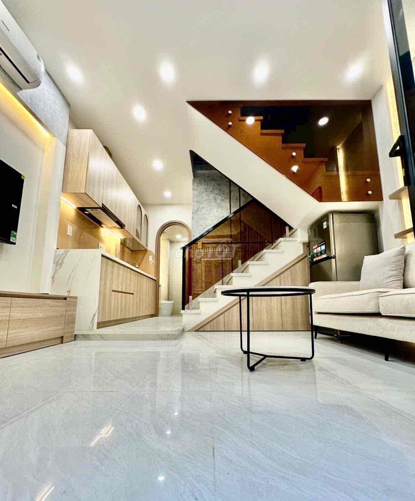Rent price: 18 million a month's new super-creature-- the unscramble-P ceiling.