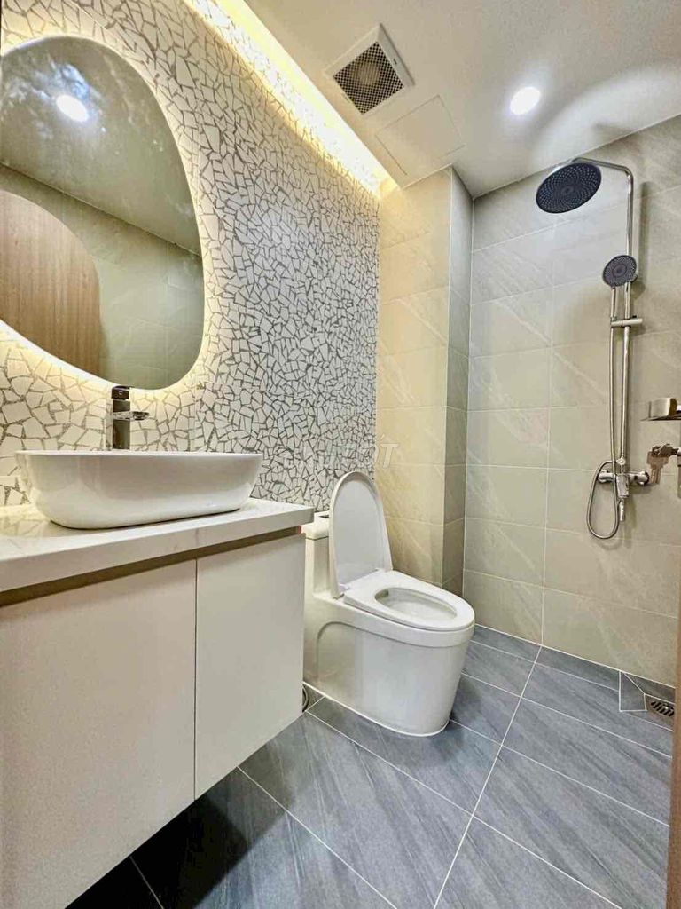 Rent price: 18 million a month's new super-creature-- the unscramble-P ceiling.