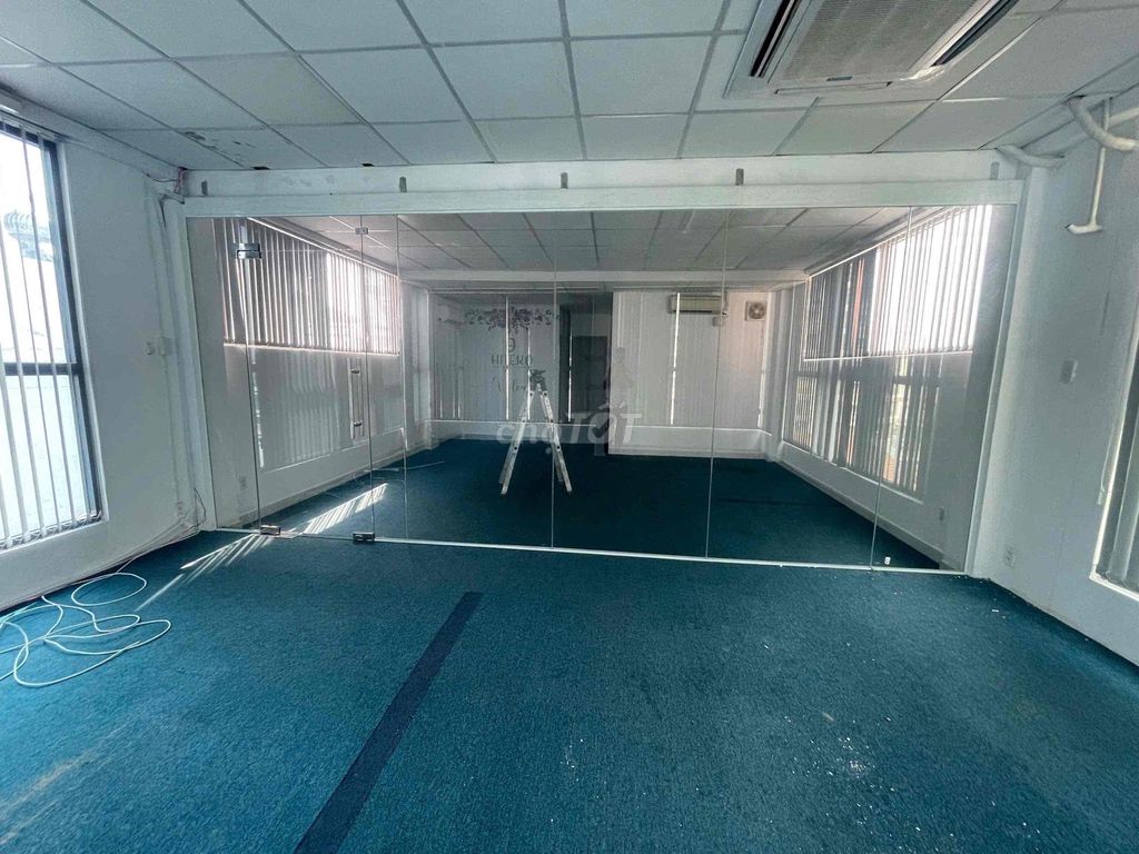 Rent the building-- Điện Biên Phủ-7, Bình Thạnh