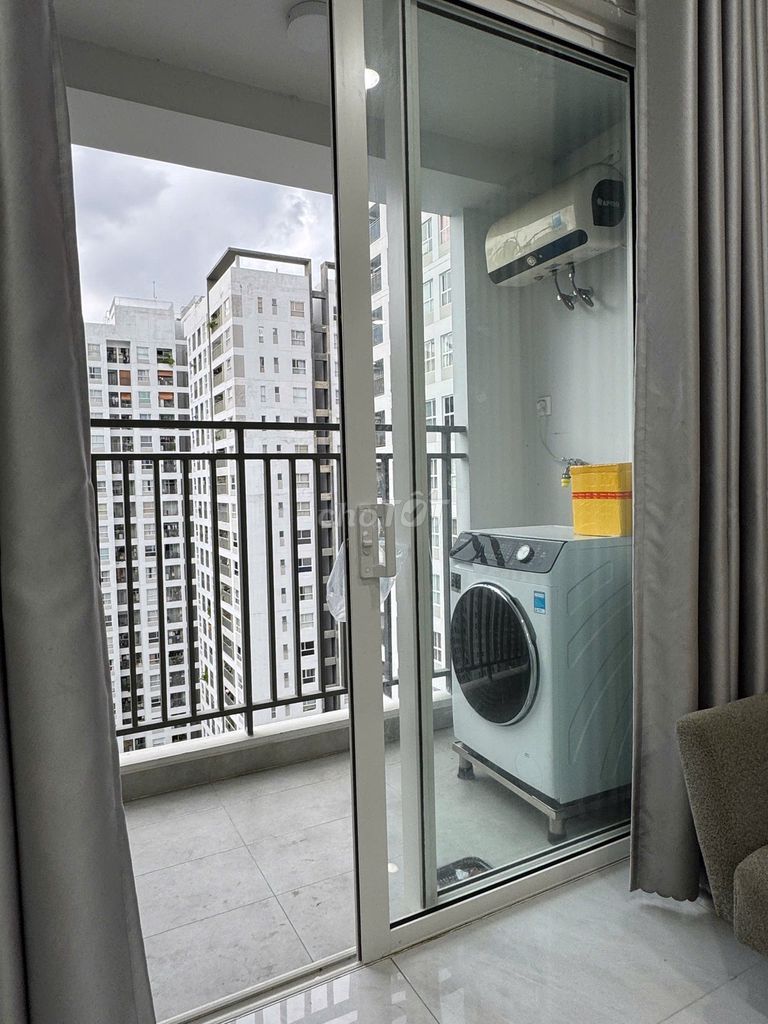 Rent Sunrise Riverside apartment 2 bedroom 1 toilet, new interior