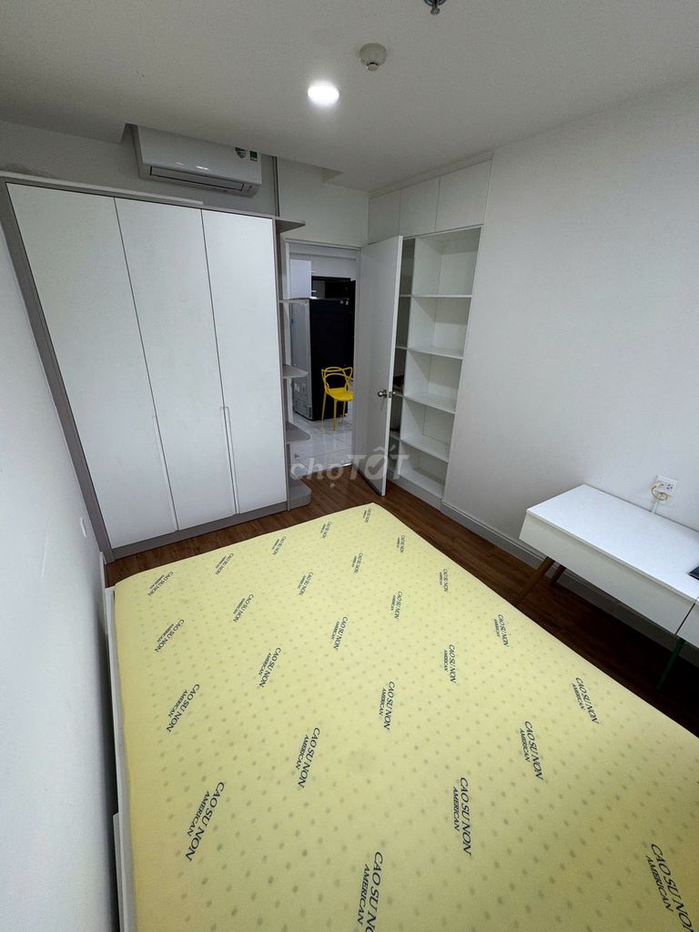 Rent Sunrise Riverside apartment 2 bedroom 1 toilet, new interior
