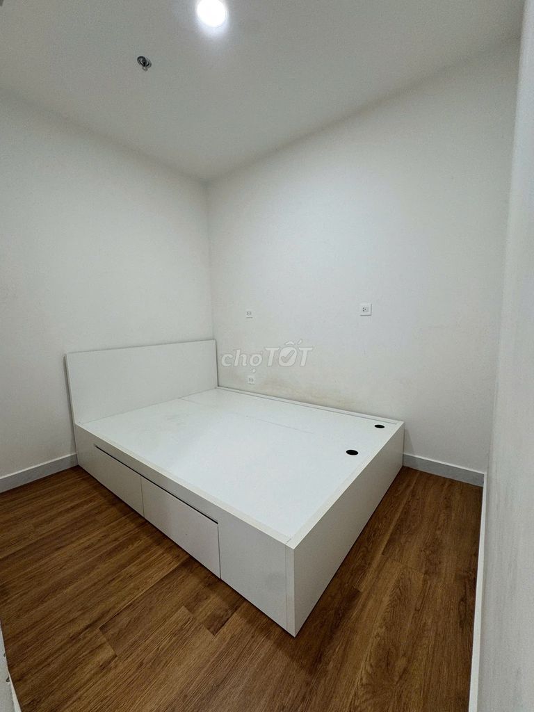 Rent Sunrise Riverside apartment 2 bedroom 1 toilet, new interior