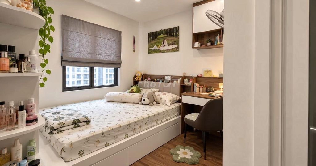 Rent the corner of two bedrooms full of furniture only 15 million, plusvoucher toilets 500 Ks.