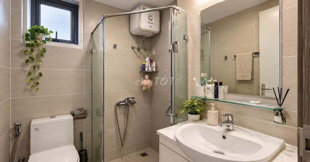 Rent the corner of two bedrooms full of furniture only 15 million, plusvoucher toilets 500 Ks.