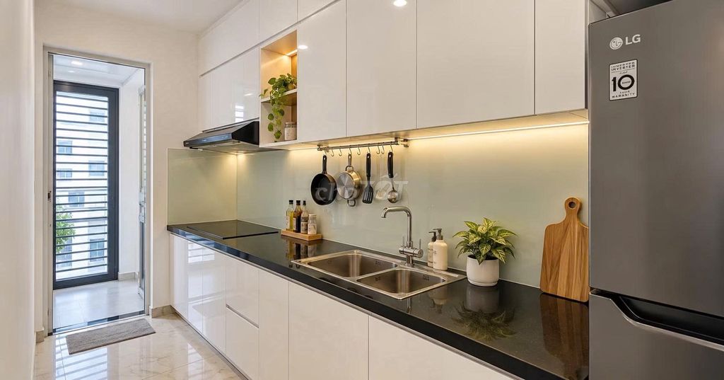Rent the corner of two bedrooms full of furniture only 15 million, plusvoucher toilets 500 Ks.