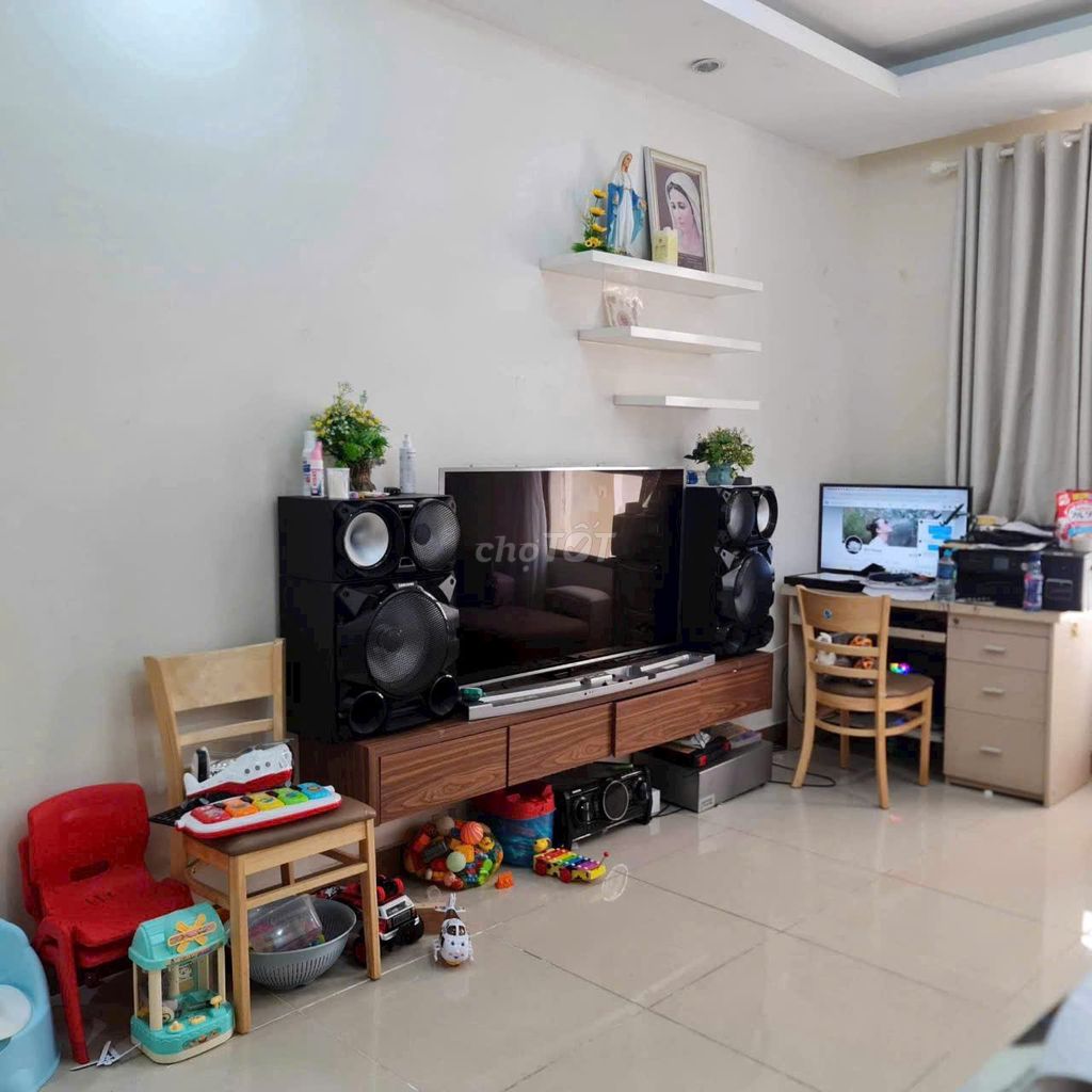 Rent apartment 85 meters, 2 bedrooms, 3 full interior toilets, 9 million.